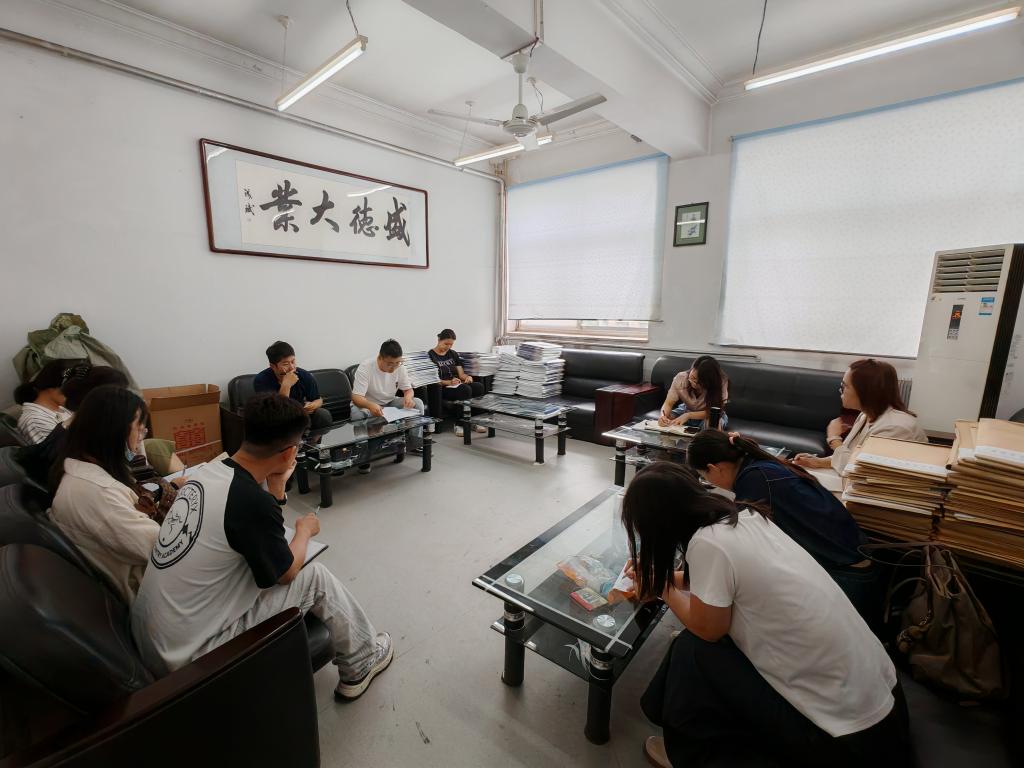 园艺科技学院开展2025级新生班主任工作培训会